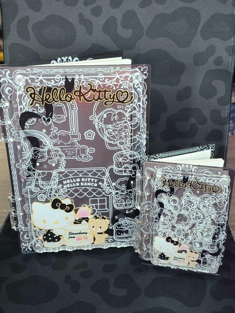 Acrylic Shaker Notebook Hello Kitty Set